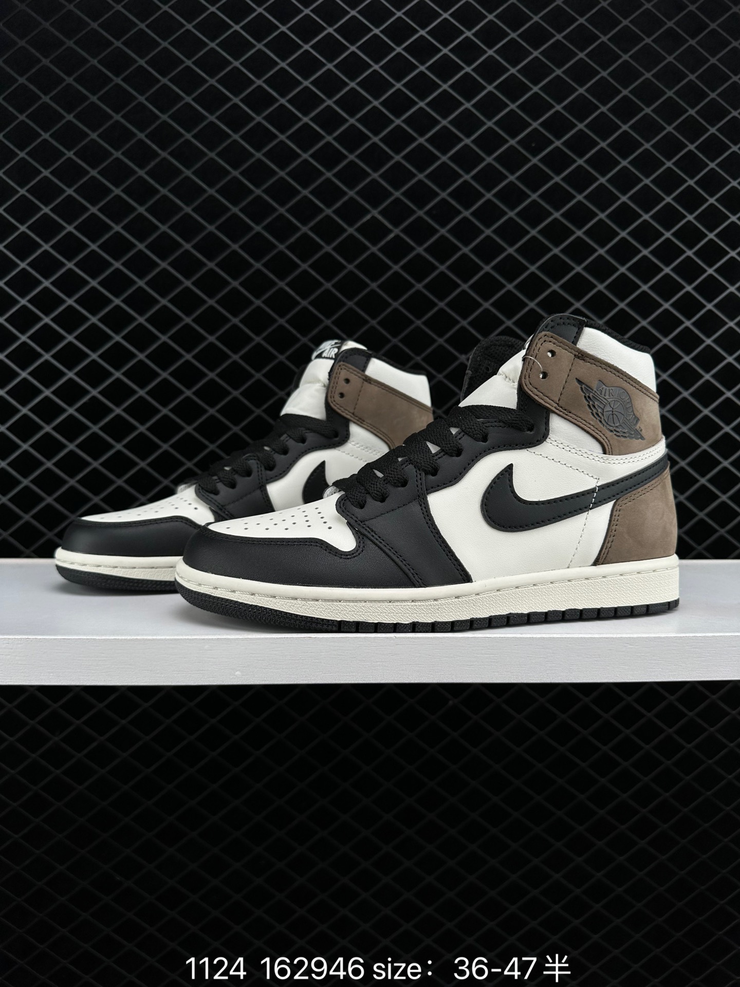 Nike Air Jordan 1 Retro High OG”Bred Toe“